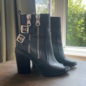 EUC Sixtyseven Black Leather Open Toe‎ Bootie - Size  7.5